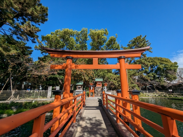 真清田神社の参拝時に見える境内の様子